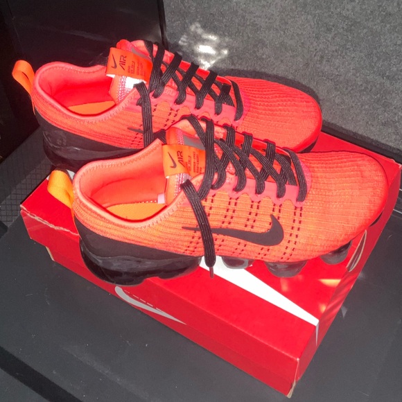 nike vapormax flyknit 3 orange